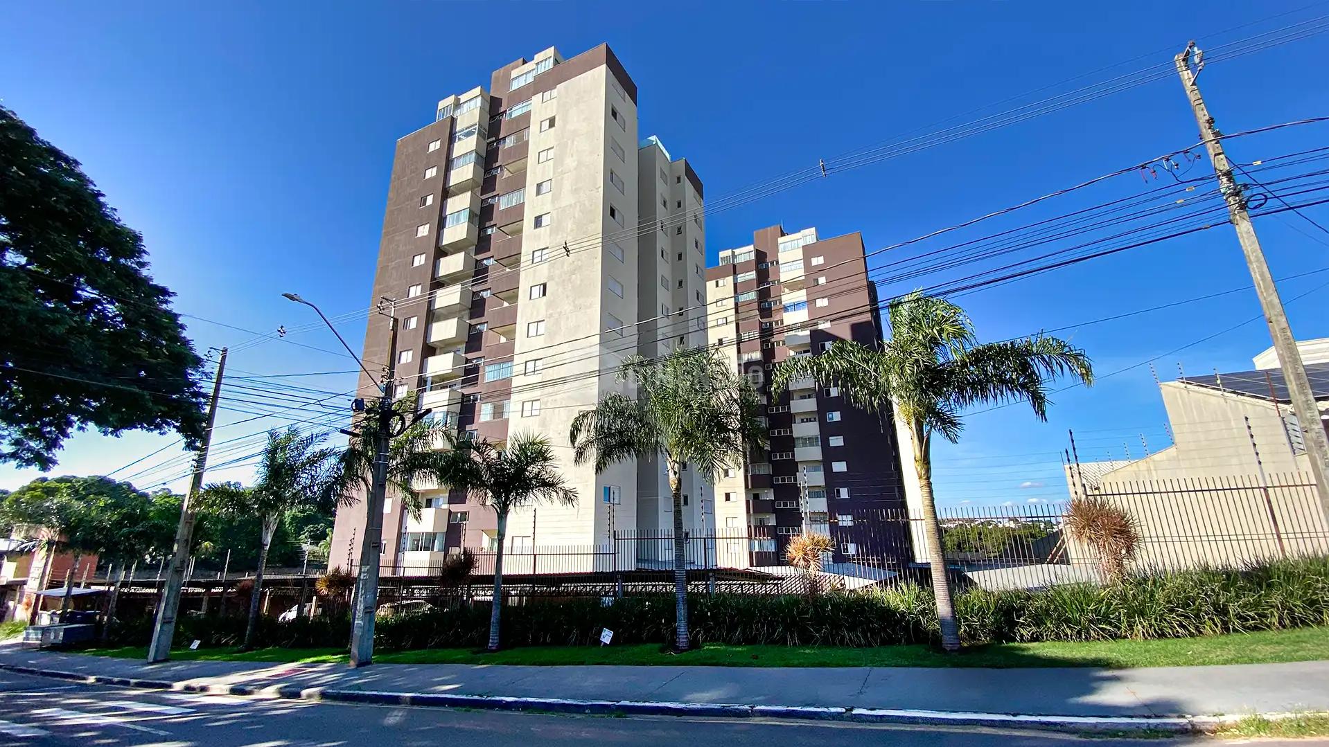 Apartamento à Venda no Condomínio Solar das Palmeiras, em Umuarama-PR
