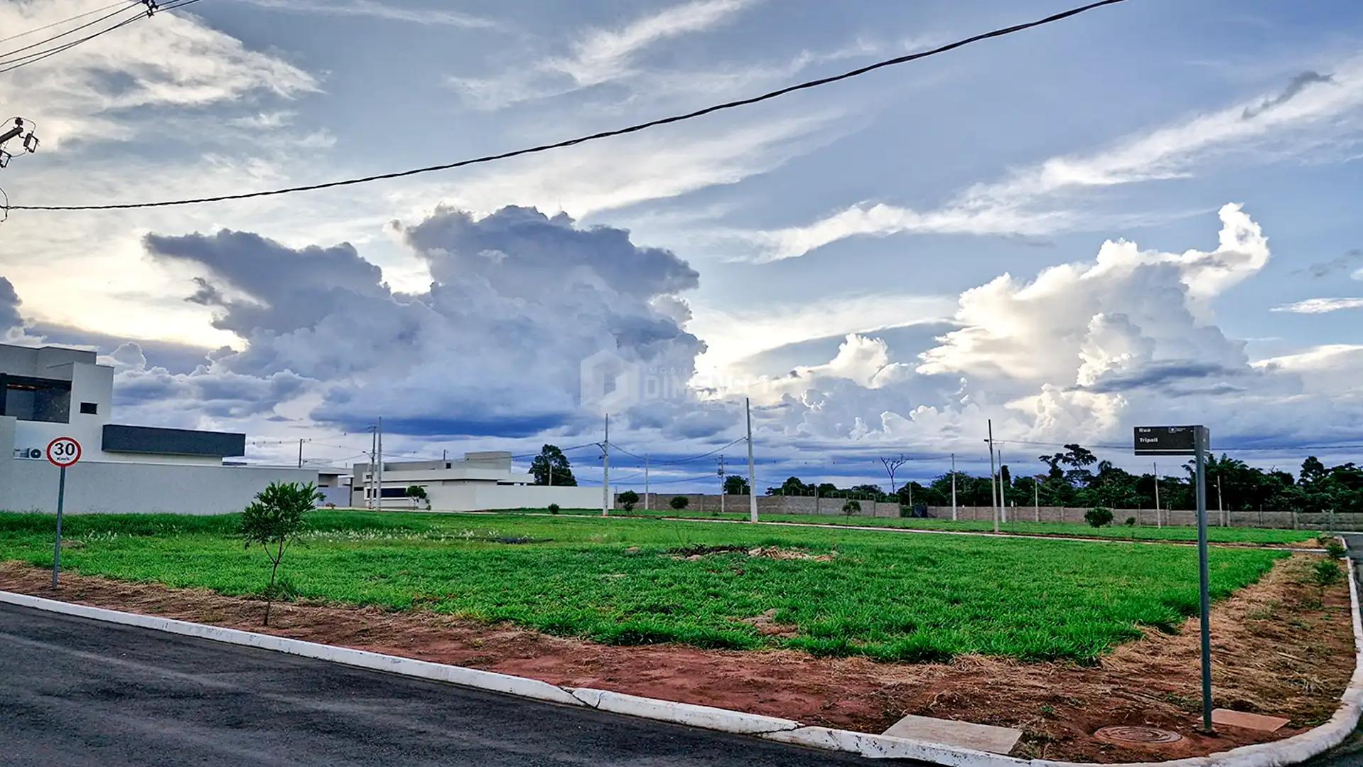 Terreno à Venda no Residencial Nabhan, Cianorte-PR.
