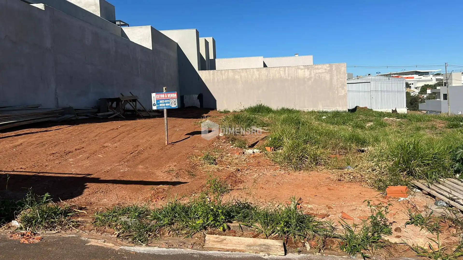 Terreno à Venda no Parque Gávea, em Umuarama-PR