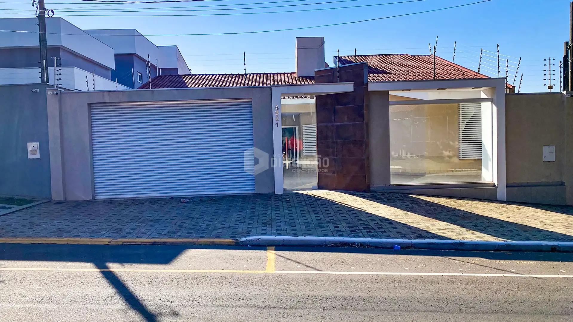 Casa à venda na Zona I, em Umuarama-Pr.