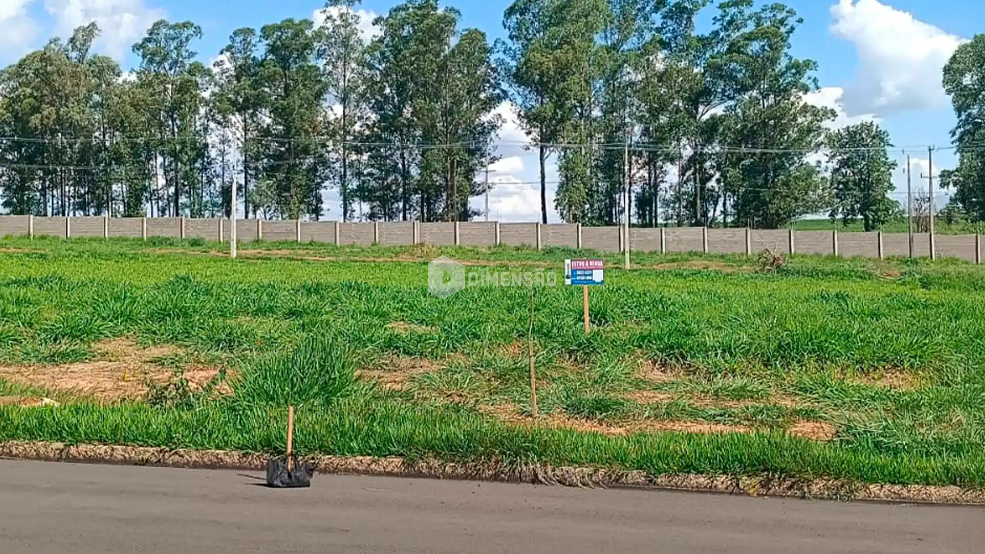 Terreno à venda Vila Serena Risort, em Umuarama-pr.