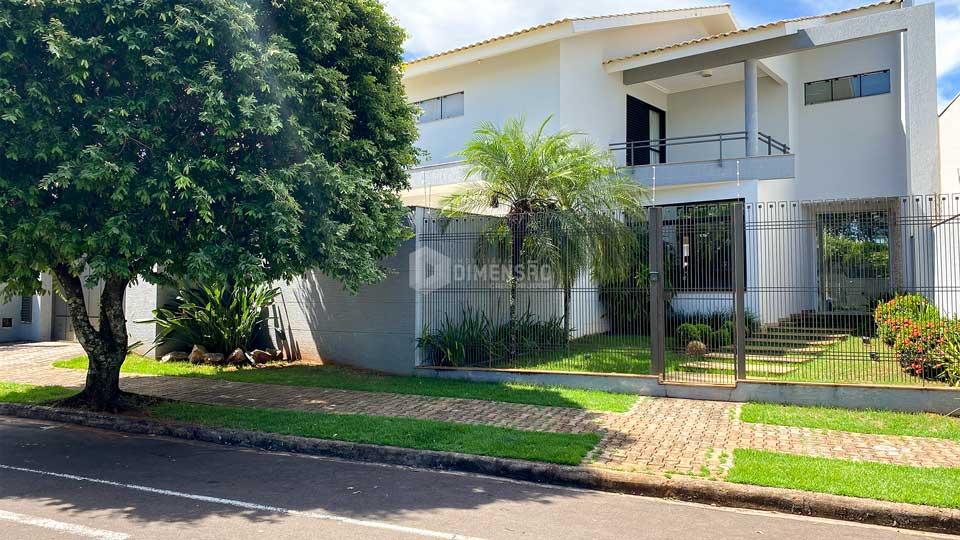 Sobrado à venda no Jardim Vila Romana, em Umuarama - PR